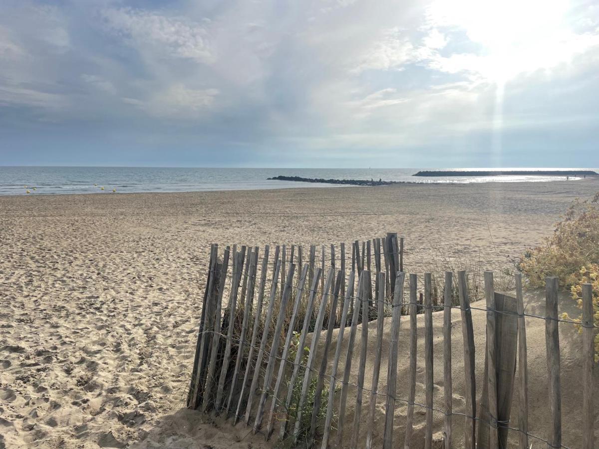 Studio Face A La Mer 4 Couchages - Gratuits Piscine Tennis Et Un Parking Prive Rare Et Tres Utile - Vue Magnifique Sur La Mer - Agreable En Toutes Saisons Ile Des Pecheurs - La Brigantine - Emplacement Et Vue Rares Au Cap D'Agde Exterior photo